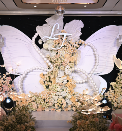 Trang tr&iacute; tiệc cưới hoa lụa - Sola Wedding