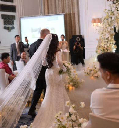 L&agrave;m Sao Để Tiệc Cưới Lung Linh Với Kh&oacute;i Lạnh