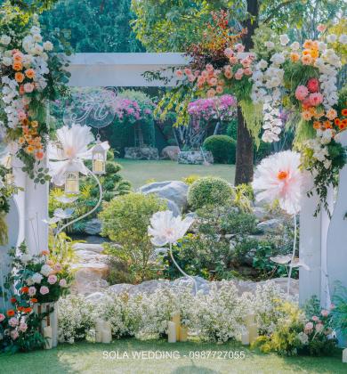 Trang trí tiệc cưới tại phường Phú Nhuận - Phong Cách Sân Vườn Hiện Đại