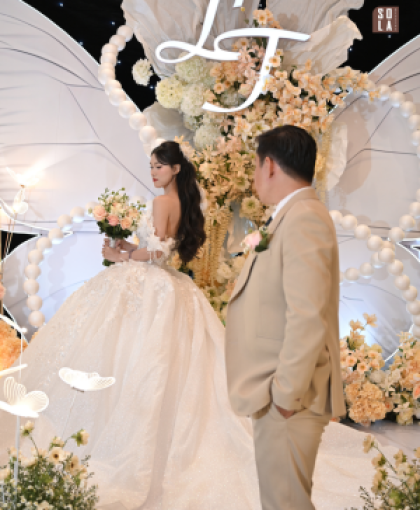 Diamond &Acirc;u Cơ