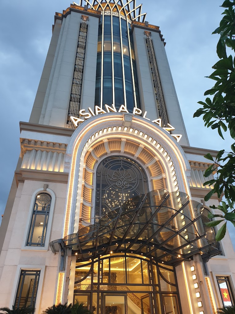 Có nên tổ chức tiệc cưới tại nhà hàng Asiana Plaza không?