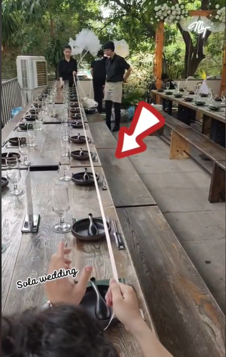 Phong cách set up bàn dài hình chữ nhật tại nhà hàng ZumWhere