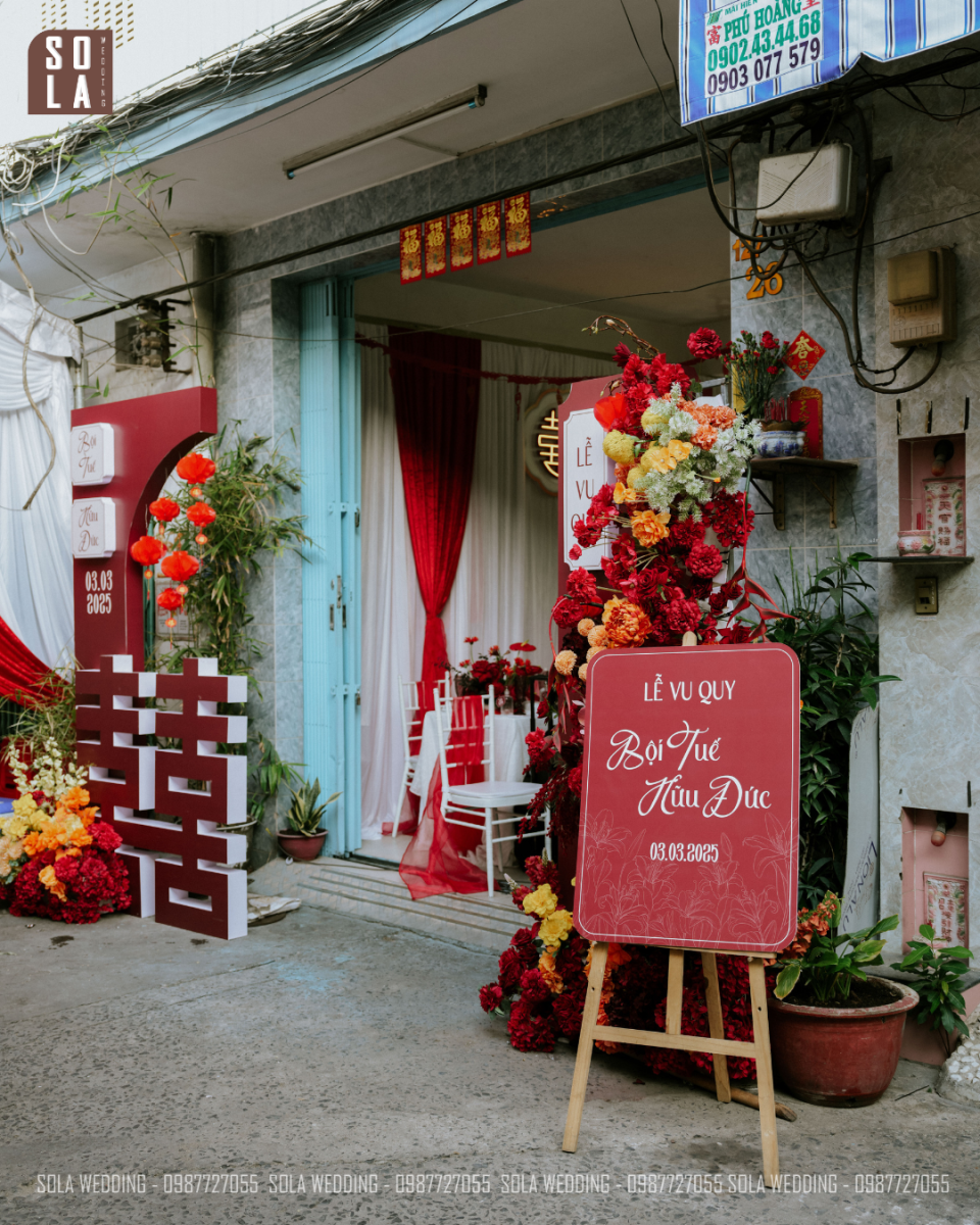 Trang trí gia tiên quận Tân Phú