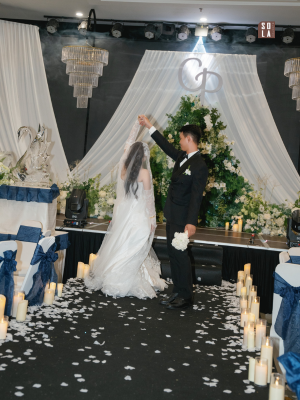 mẫu trang trí tiệc cưới xu hướng 2026