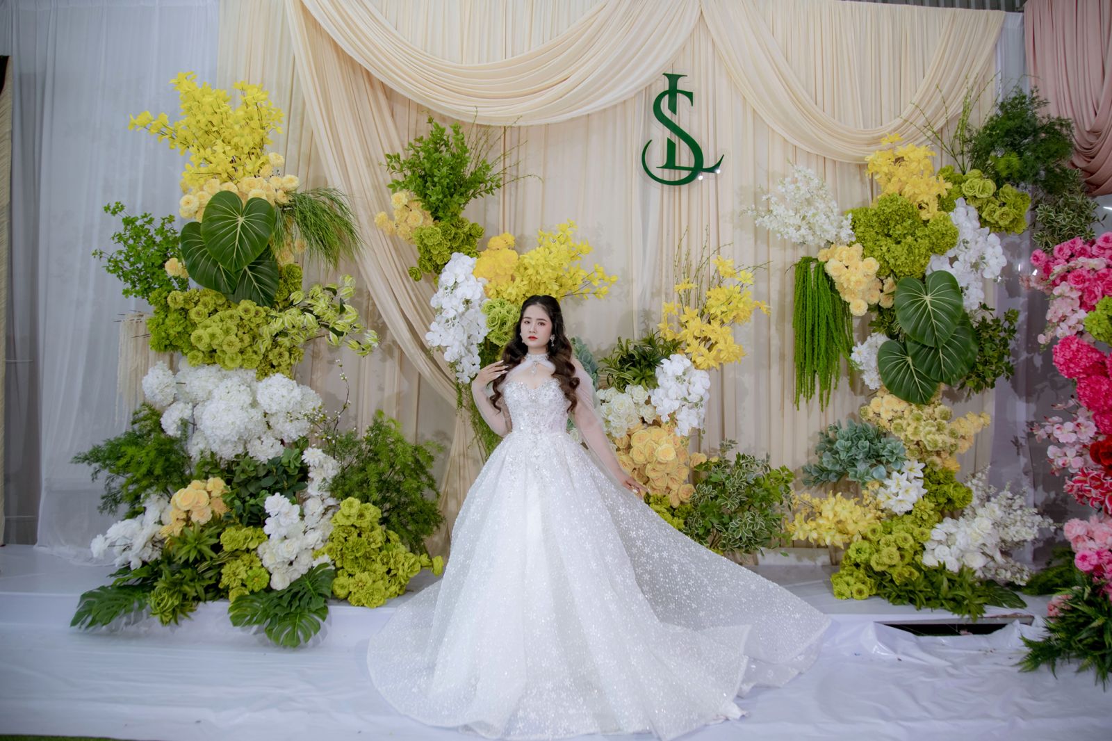 trang trí gia tiên