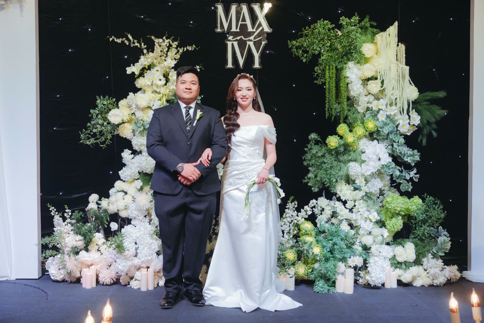 trang trí tiệc cưới hoa lụa